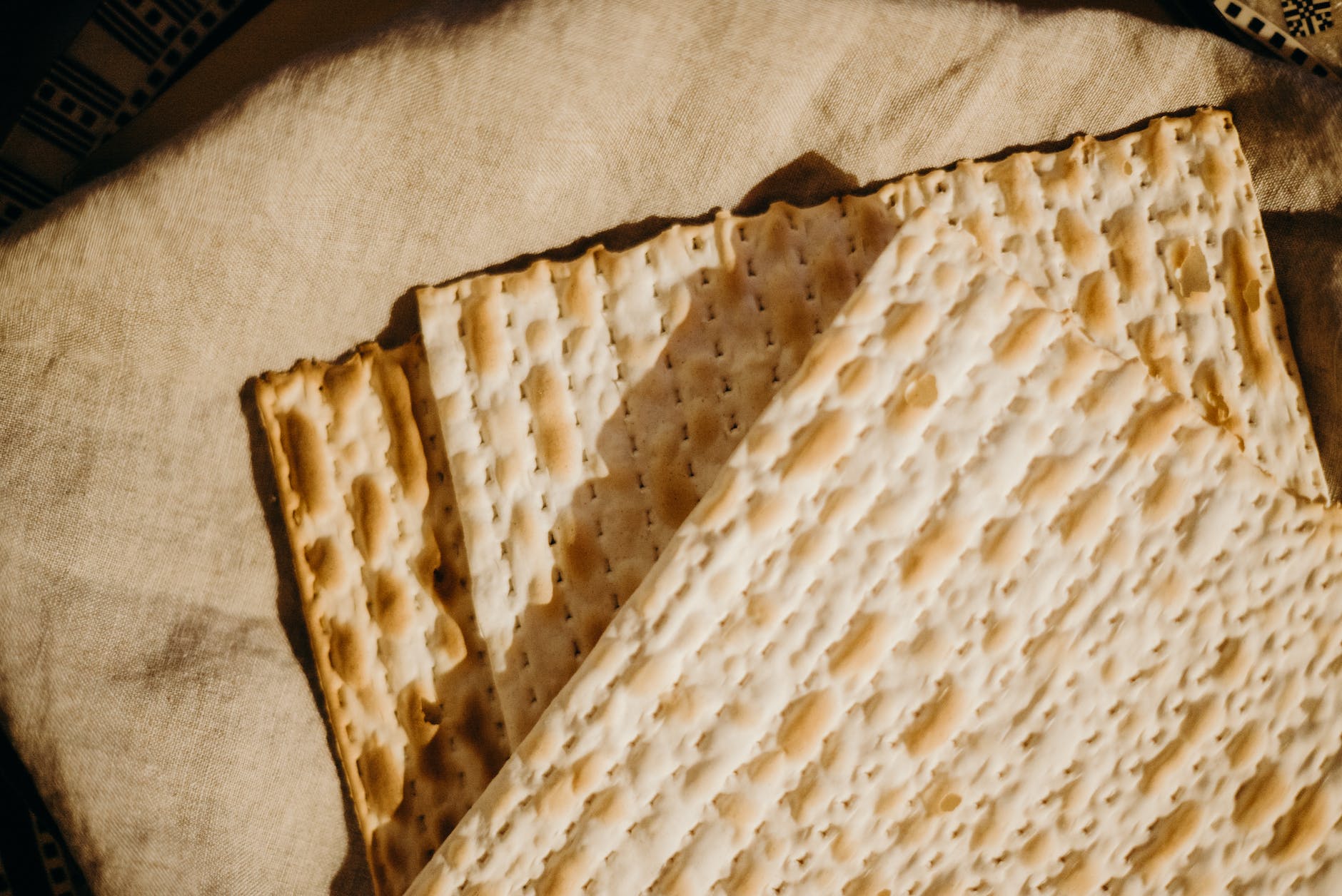 traditional jewish matzo